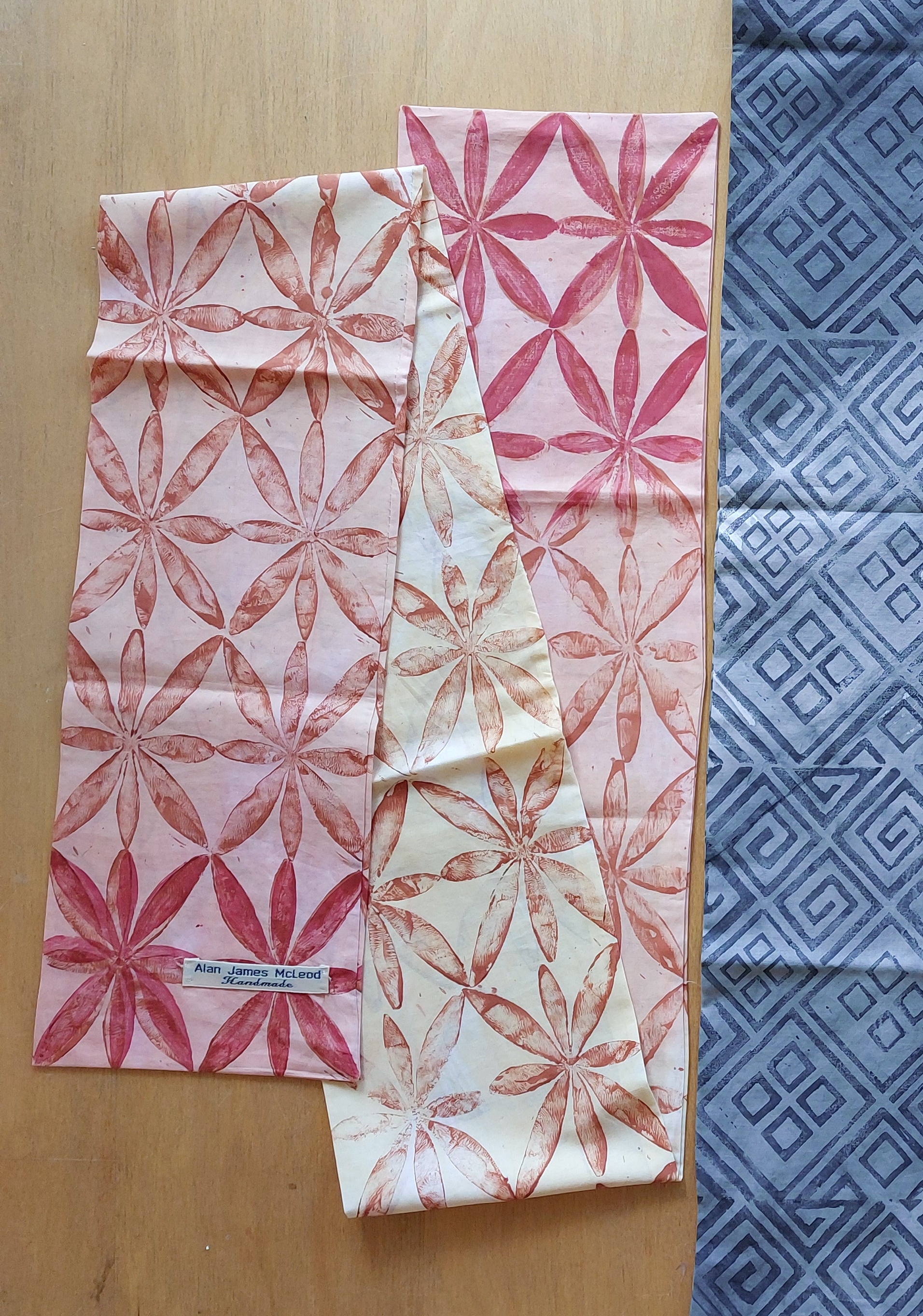 Flowers narrow scarf